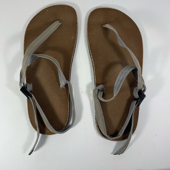Men’s Earth Runner Sandals - Picture 3 of 7